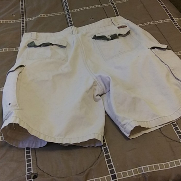 Cargo Shorts Light Kacky in Color - Picture 2 of 2